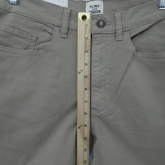 Flint and Tinder Pants Mens 30x32 Khaki Slim Fit Stretch 5-Pocket Casual Preppy - Picture 9 of 15